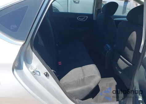 2014 Nissan Sentra Sr z USA, uszkodzony, nr VIN 3N1AB7AP1EY337361